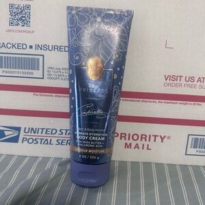 Bath & Body Works DISNEY CINDERELLA  Body Cream - 8oz